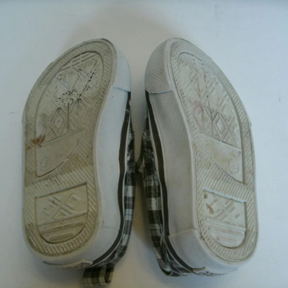 Gymboree Boys Shoes Brown Plaid Slip On Canvas Skate Sneakers Size 3